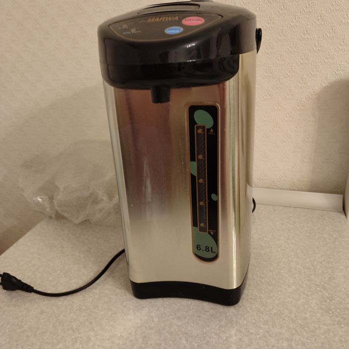 Продам чайник,б/у в отличном сотоянии,на 6,8 литров.