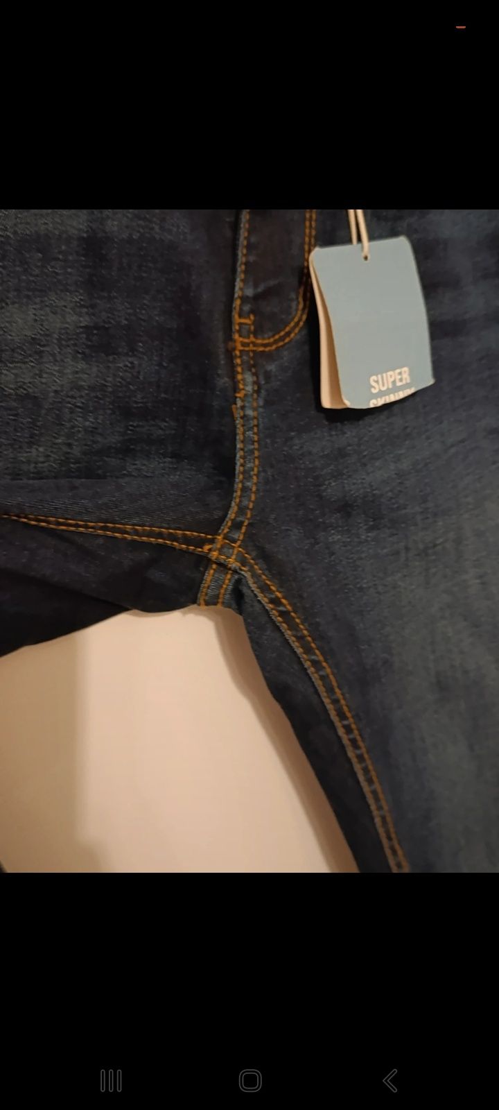 Blugi Pull&Bear noi cu eticheta