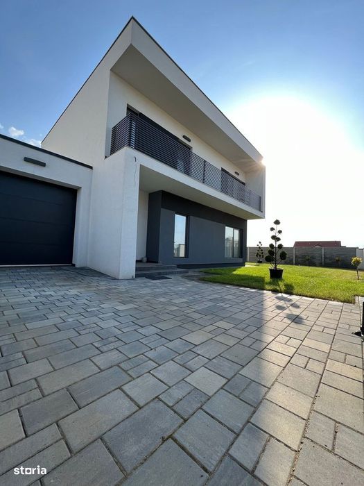 Vilă de Lux I Design contemporan si curte 360 mp I Dumbravita