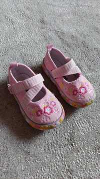 Детски обувки за Ясла или вкъщи