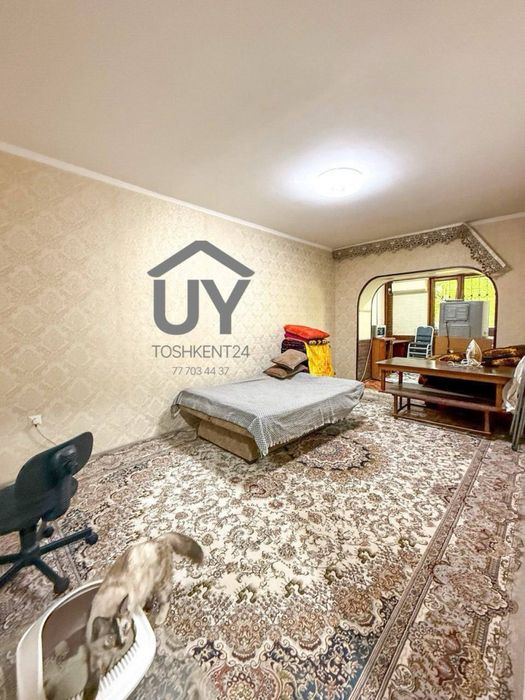 3 комнатная на Максим Горького кирпич