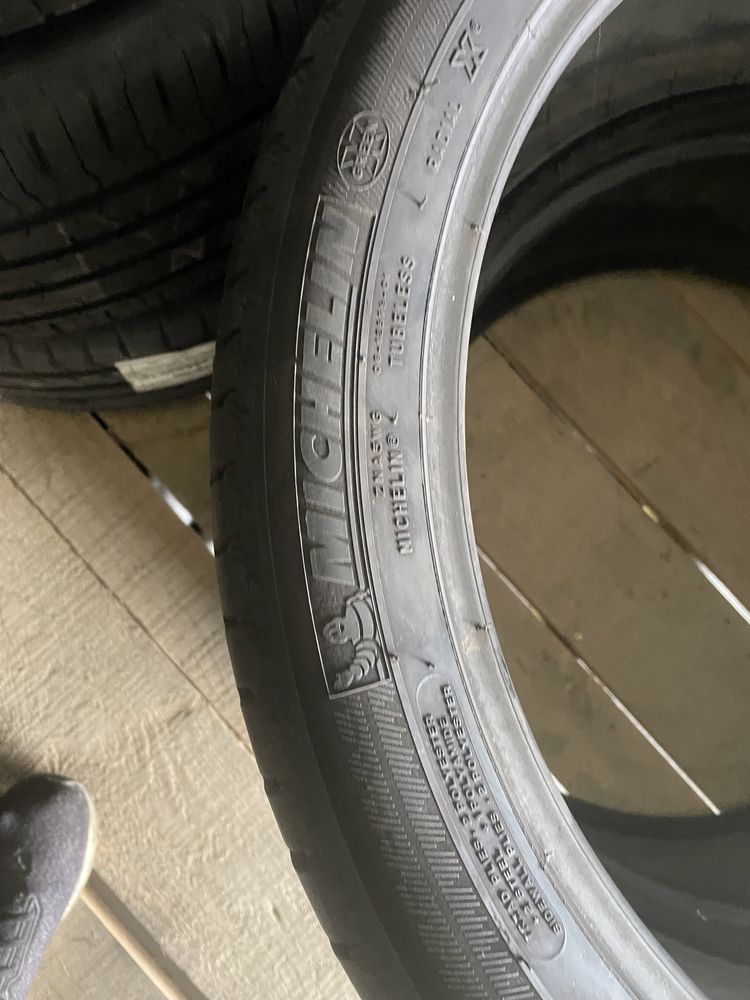 255/40/21 Michelin 4 бр 5-6 мм 2017
