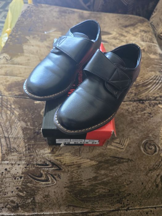 Обувь детская новая