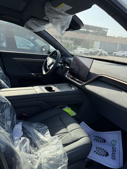 Dongfeng 008 Ultra 5 ўриндиқ