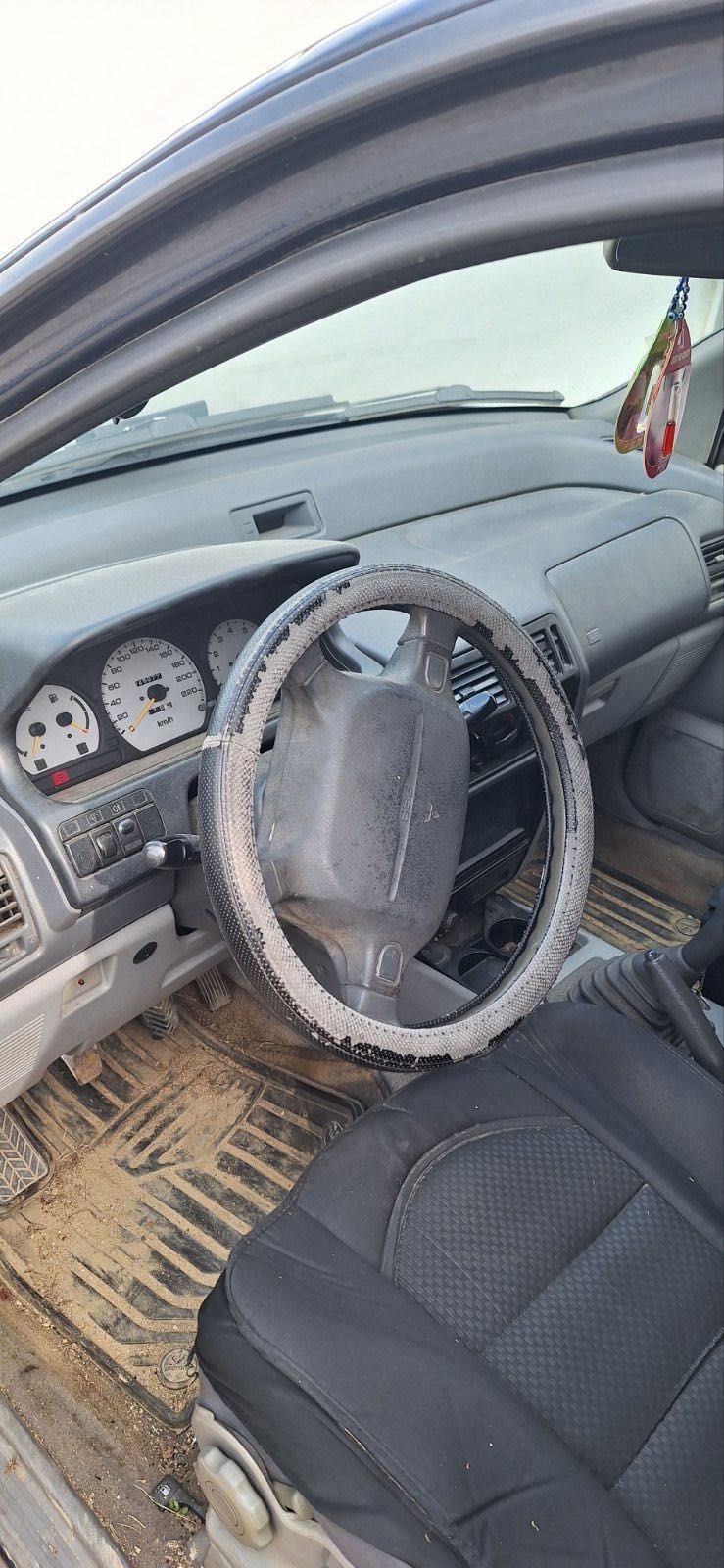 Продавам Mitsubishi 4x4 Space Runner GLX i