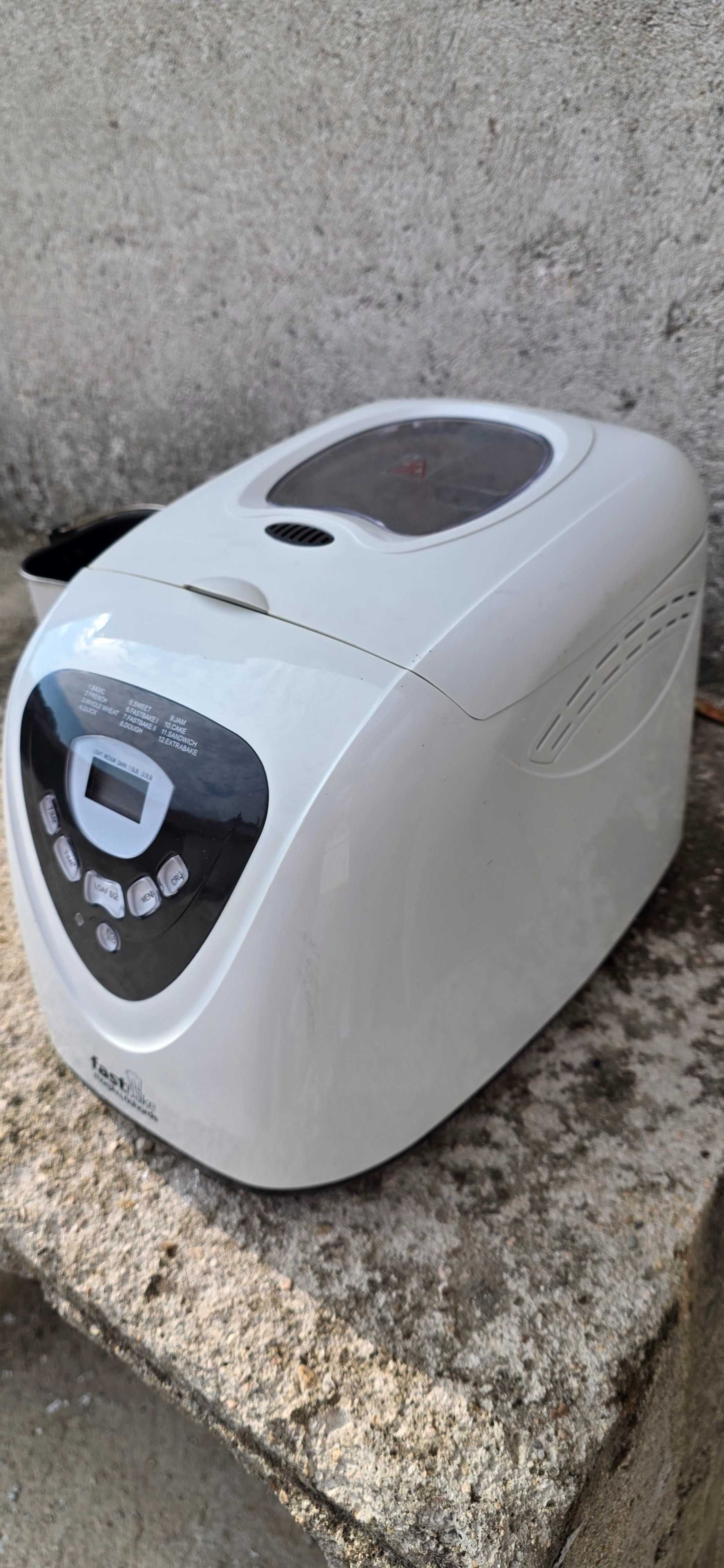 Пекарна за пекане на хляб bread maker Morphy Richards