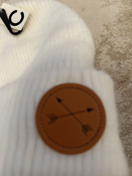 Caciulă albă Unisex