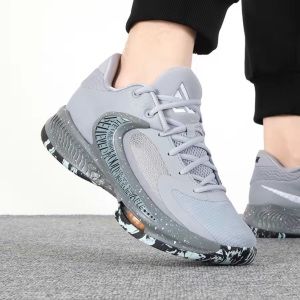 Nike Freak 4 Cortez и Air max 38 номер