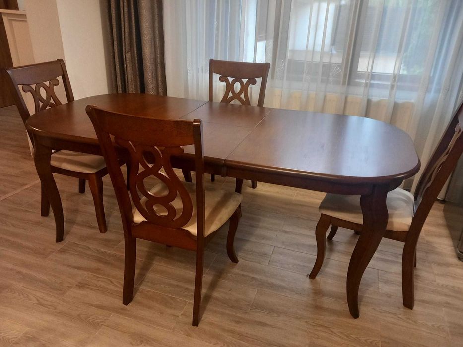 Masă extensibilă lemn masiv vintage+4 scaune tapițate stare impecabilă
