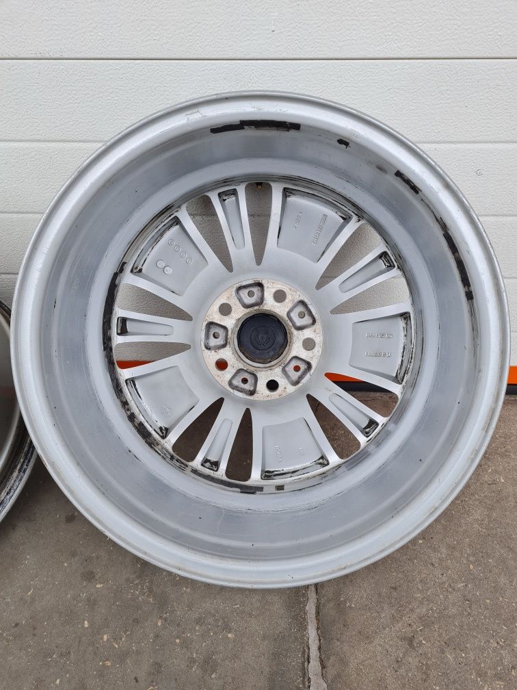 Оригинални джанти за BMW R18 5x120 ET24 8J