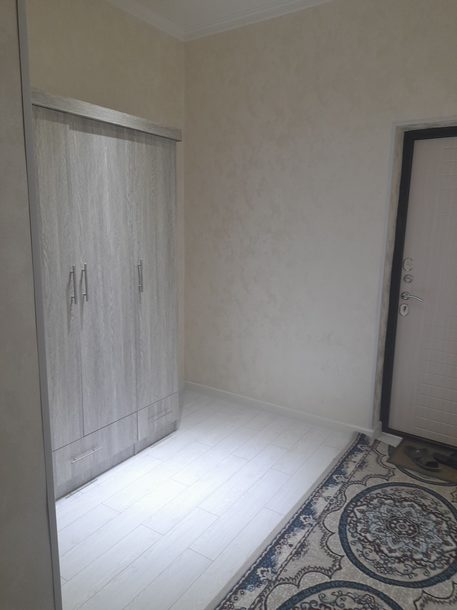 Kvartira ijaraga beriladi  manzil maslazavod  2 xona 5 etaj