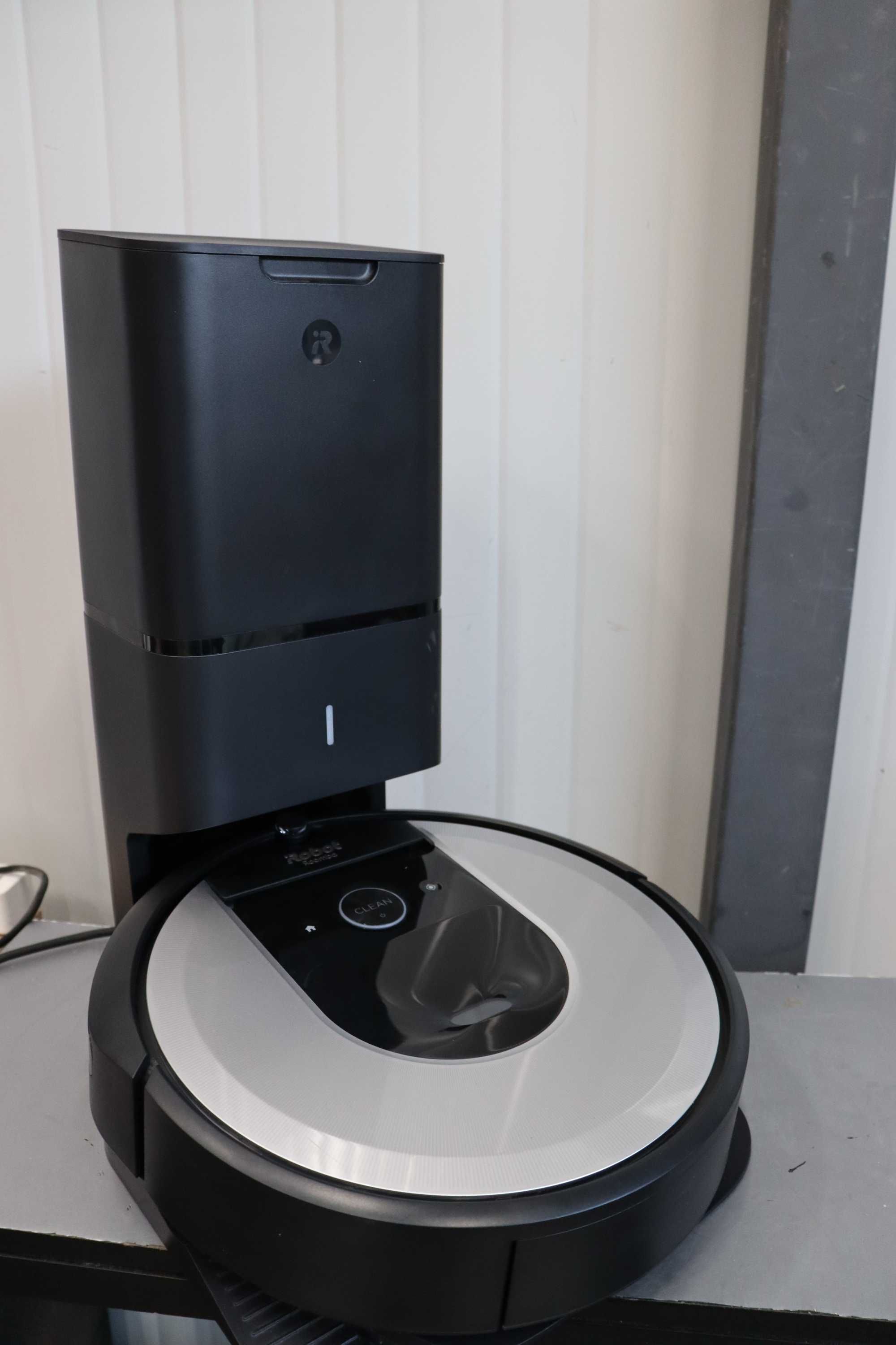 Прахосмукачка робот iRobot Roomba i7+