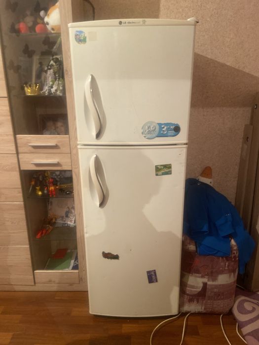 Срочно продам холодильник