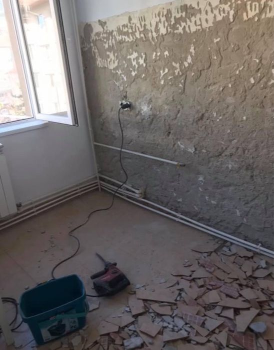 Demolari interioare si exterioare/Decopertat gresie & faianta