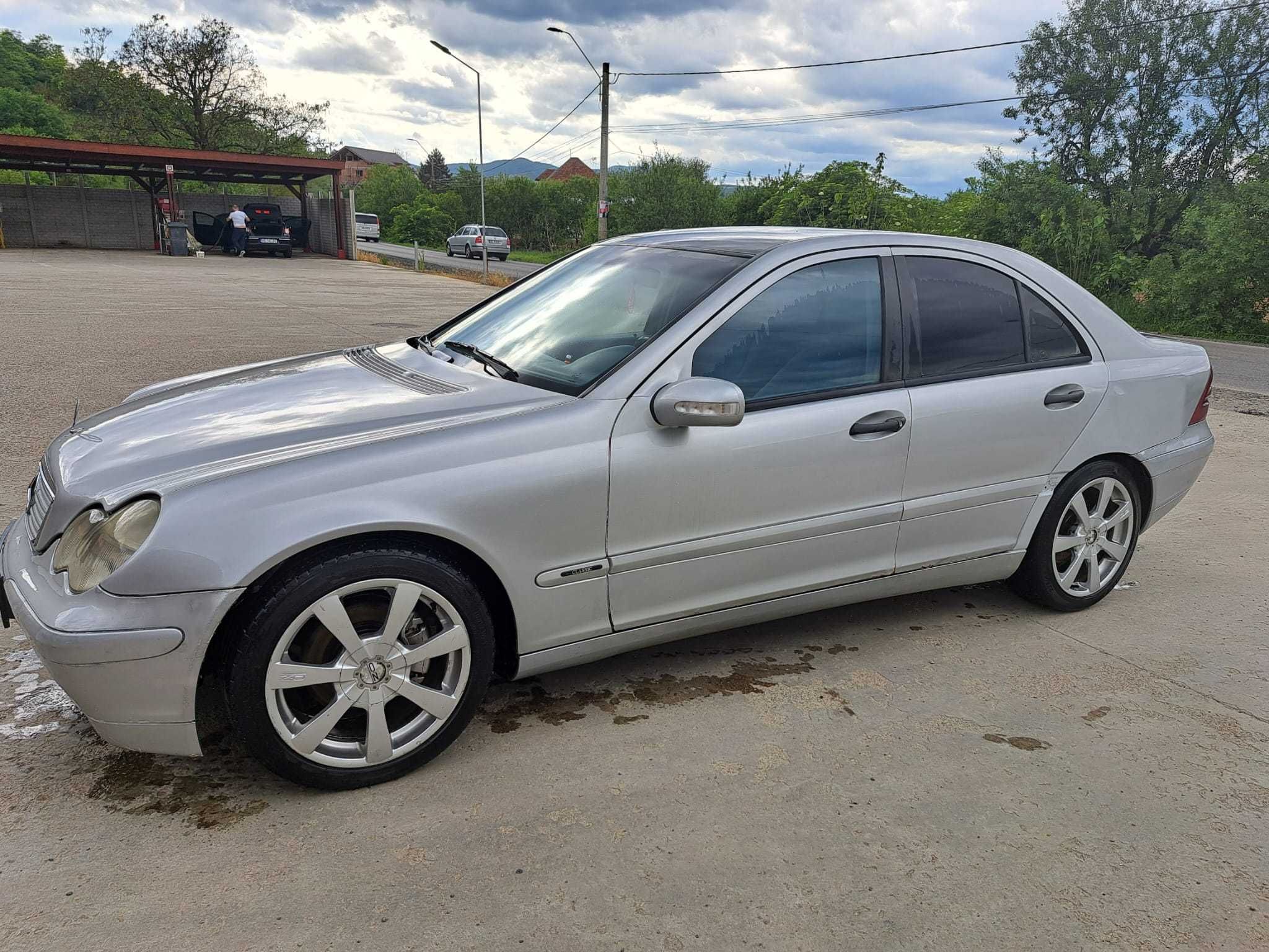 Vand Mercedes C220