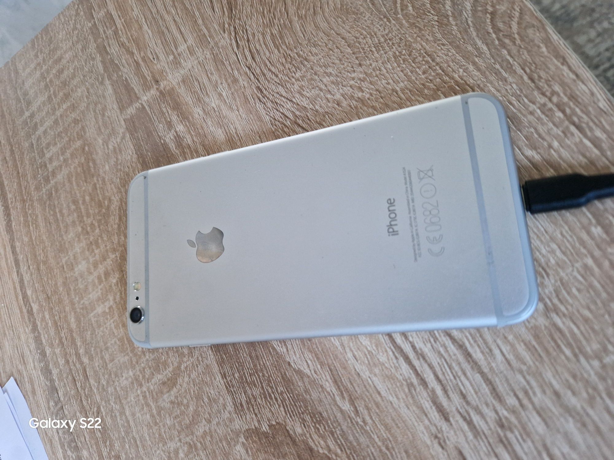 Apple iPhone 6 Plus