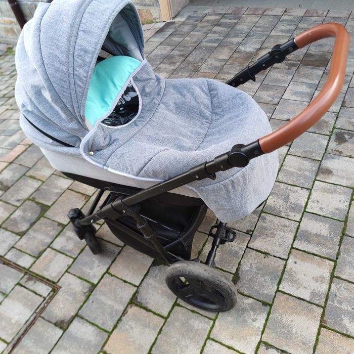 Бебешка количка Bexa U105