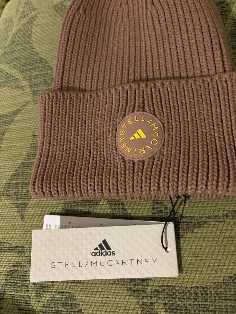Нова дамска шапка Adidas Stella Mc Cartney