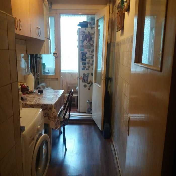 Apartament 2 camere semidecomandat J euri Pitesti