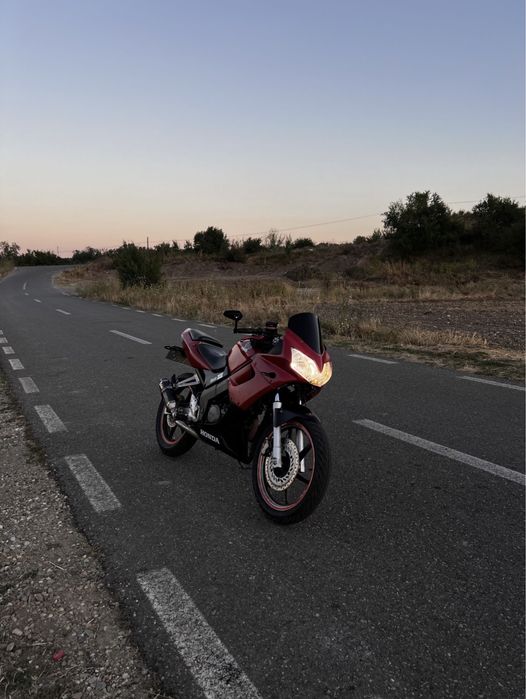 Vand sau schimb Honda CBR 125