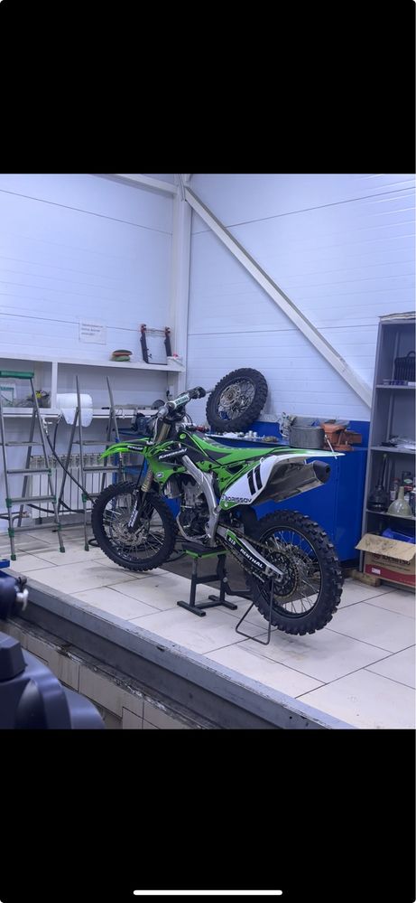 Продам кроссовый Kawasaki KX450