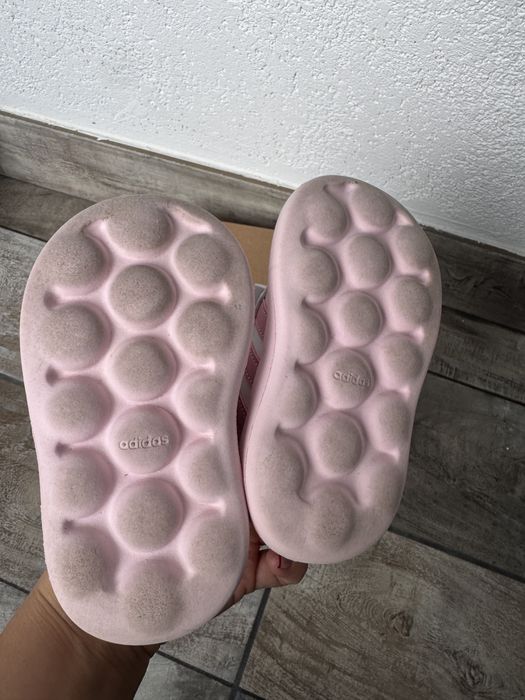 Спортни обувки adidas grand court