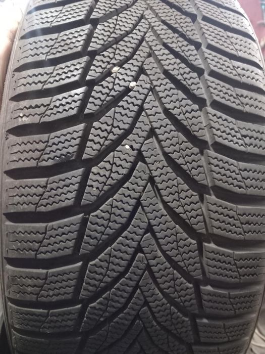 Nexen 225/40 R18 зимни гуми