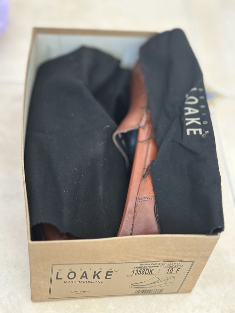 *НОВИ* Loake мъжки мокасини / loafers 44 естествена кожа, Made in UK