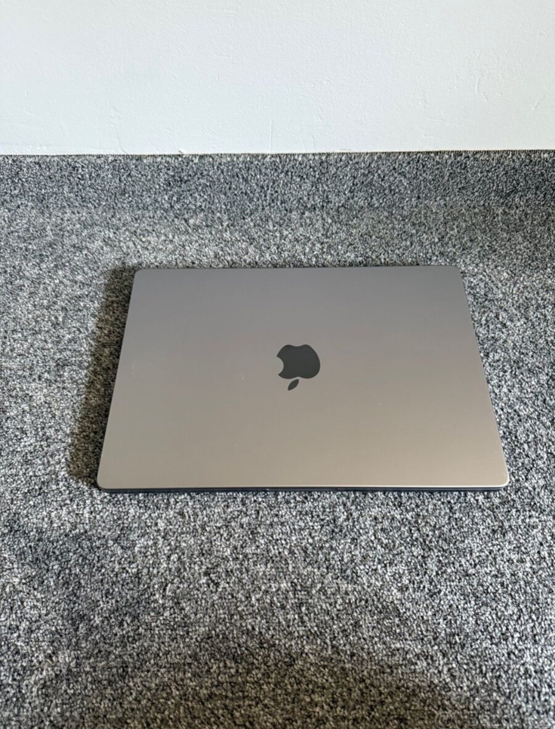 Macbook pro M2 14" срочно