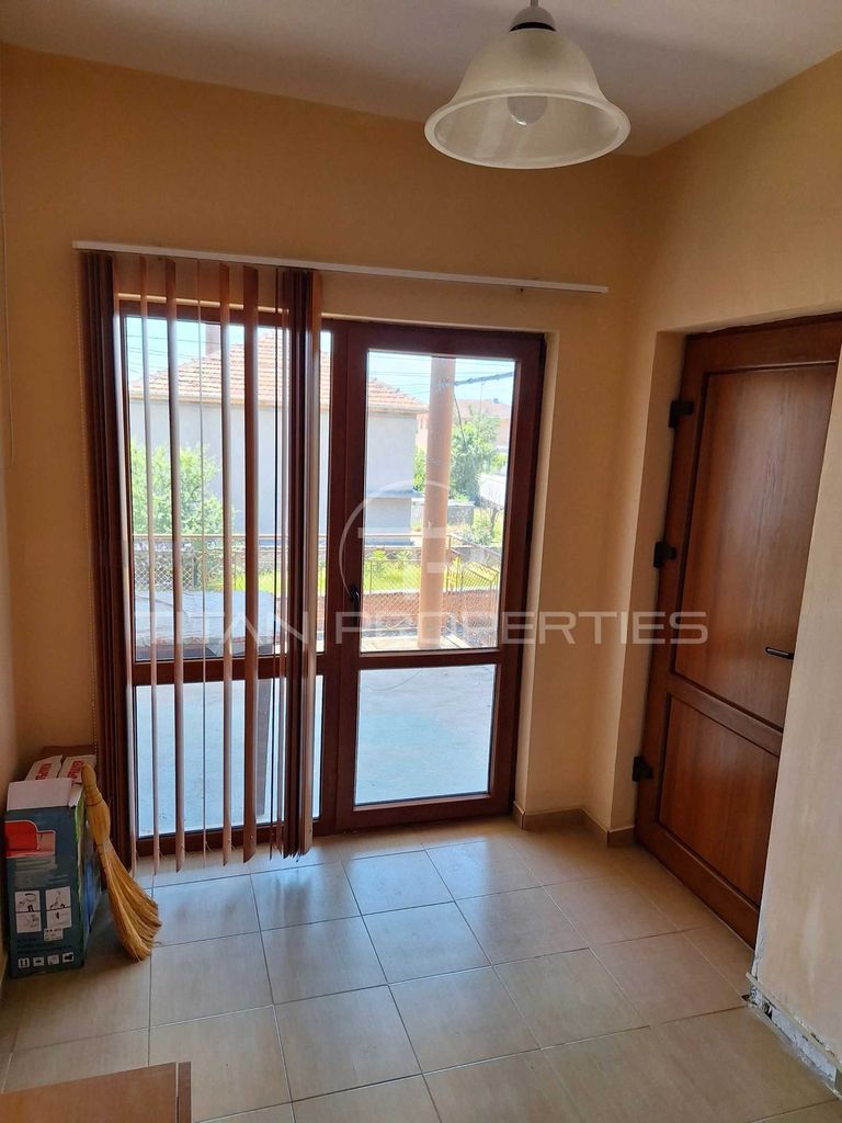 Продава се Къща в с. Маноле, Област Пловдив - 140 кв.м за 758 €/кв.м - Снимка #2