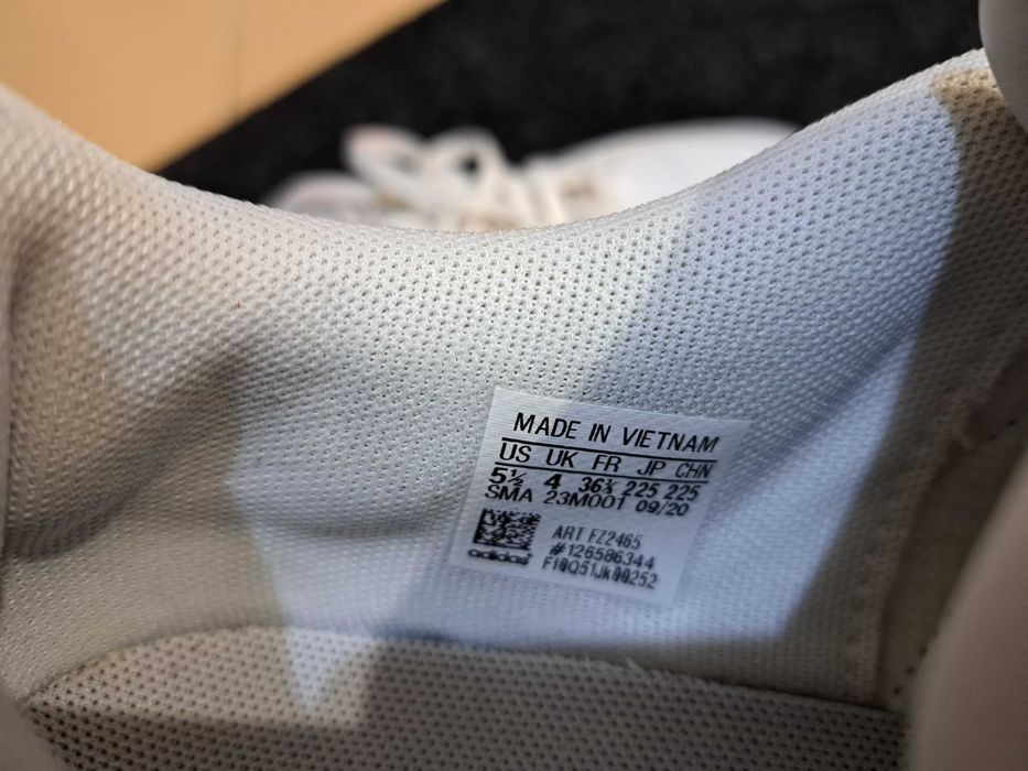 Маратонки, ботуши и детски сандали