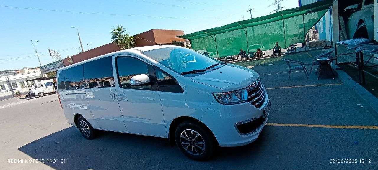 JAC M3  miniven sotiladi