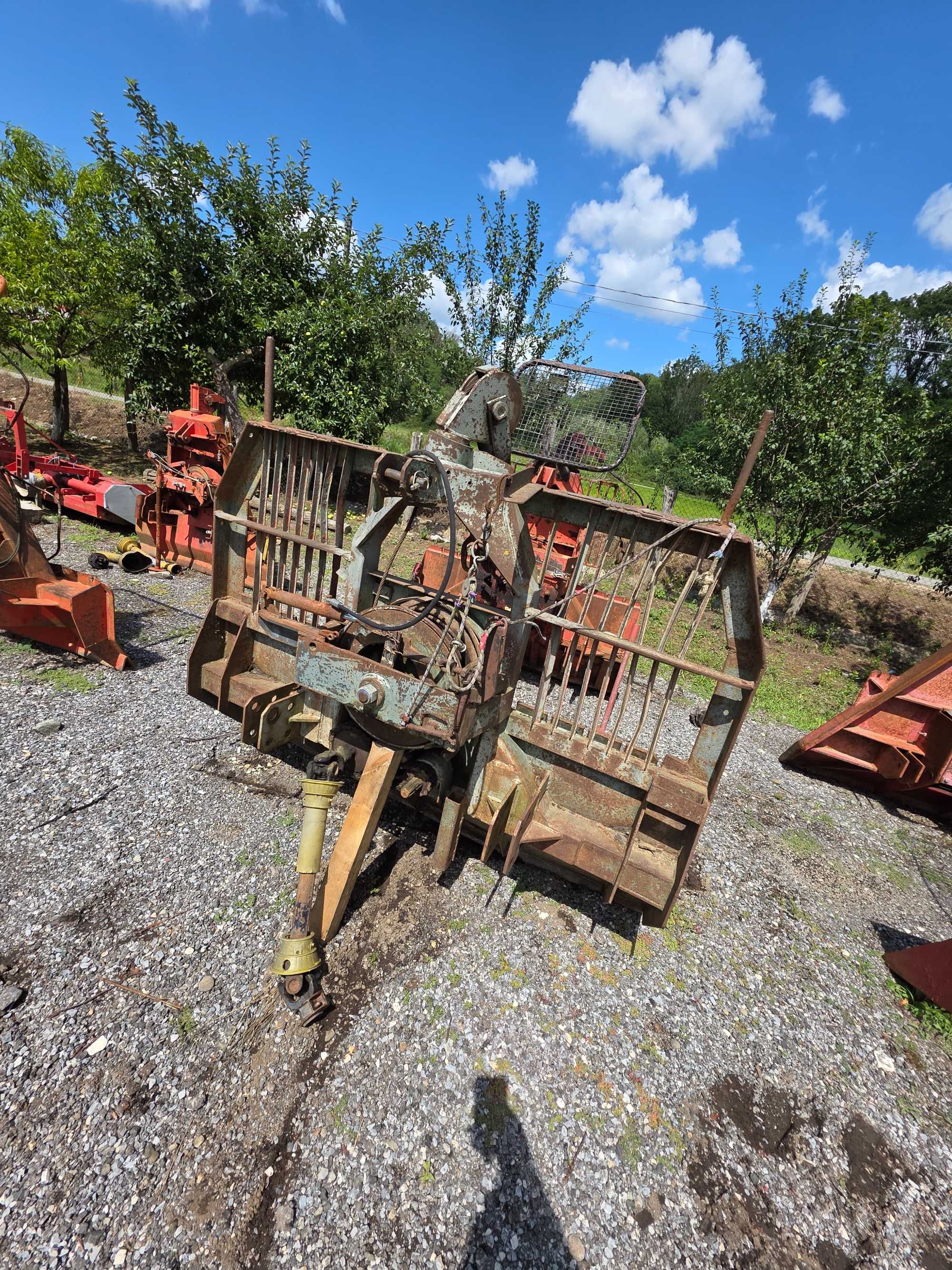 Troliu forestier in tiranti la tractor holz 6t hidraulic cu cardan