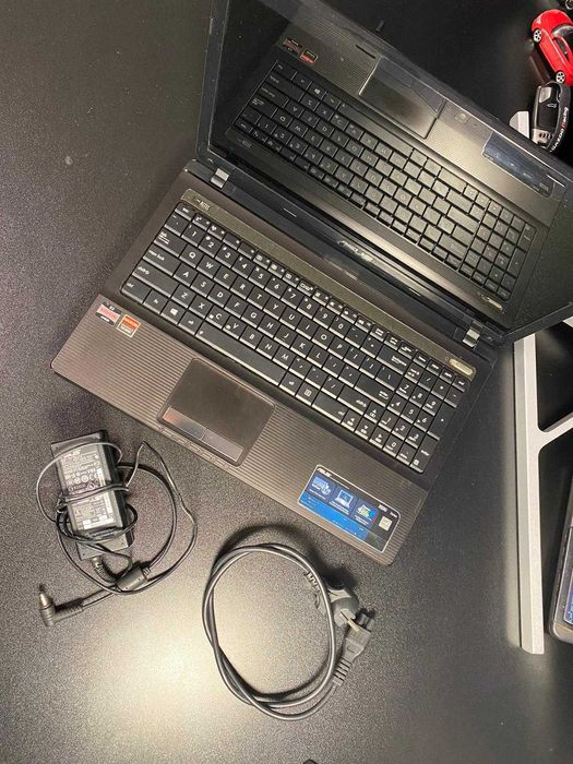 Laptop Asus X53U