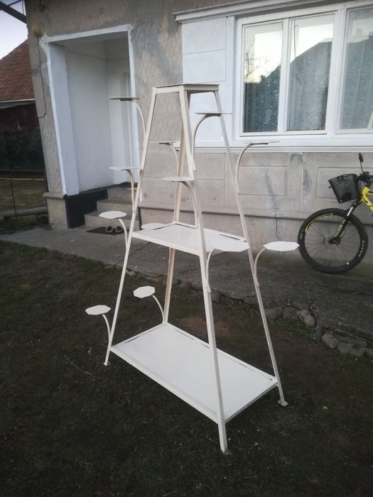 suport pentru flori