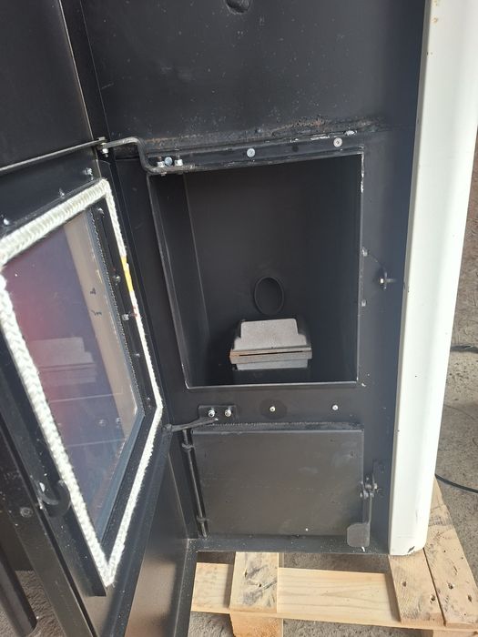 Soba/centrala/semineu 26kw peleti  Enrad ES26