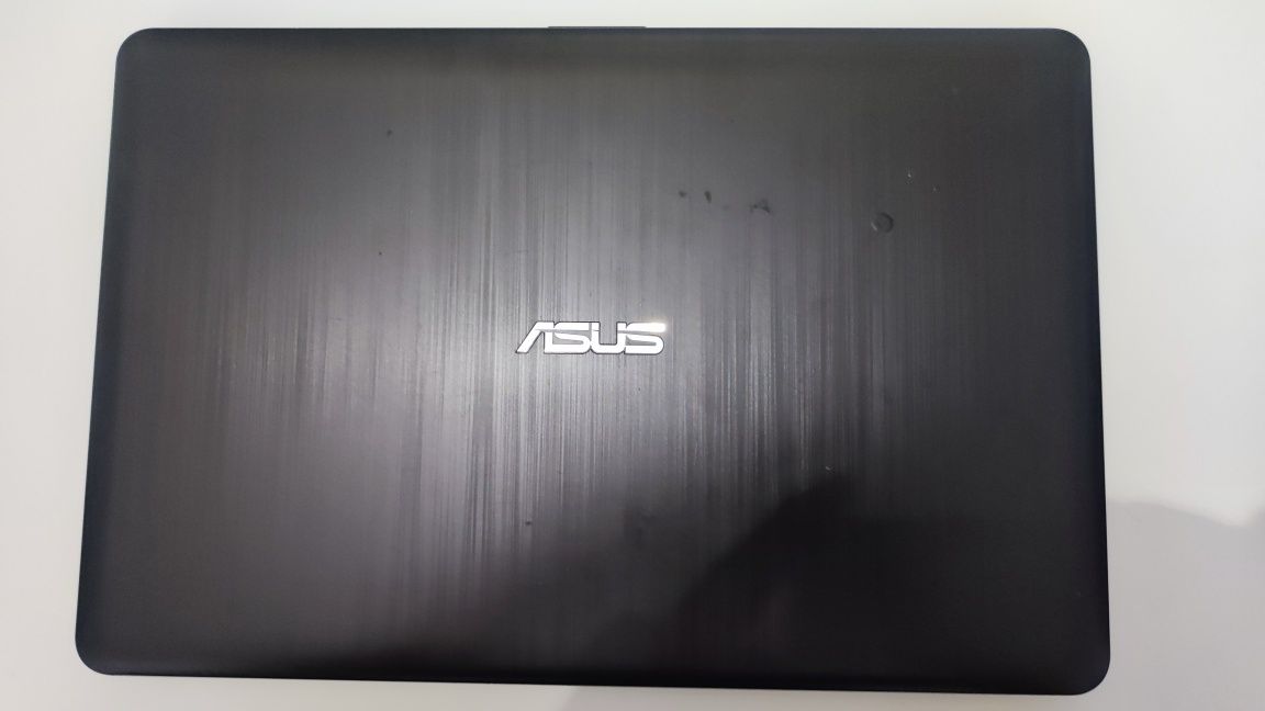 Asus Vivobook Max