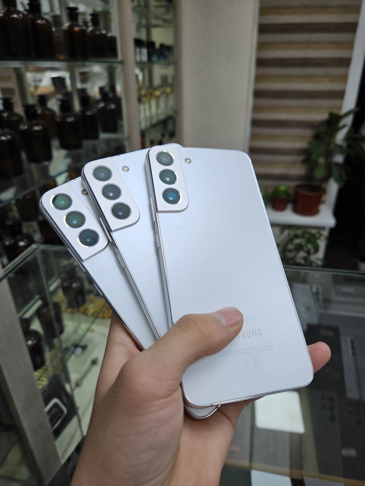 Samsung  S22+  5G