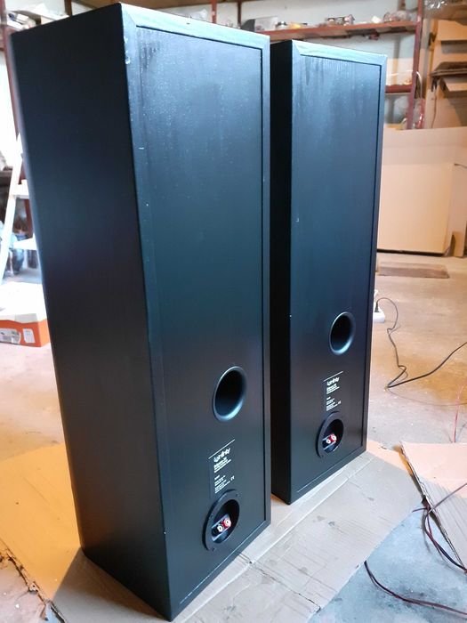 Boxe de podea Infinity Reference bas 20 cm