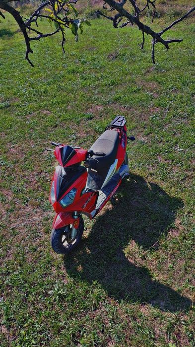 Dezmembrez scuter sachs 80cc