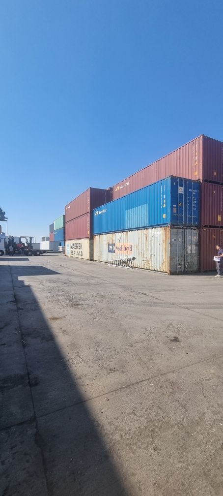 Vând containere maritime noi și second-hand