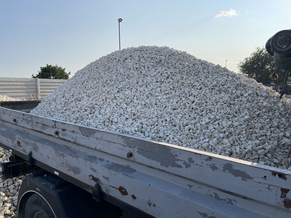 Piatra decorativa/ piatra garduri/ piatra concasata