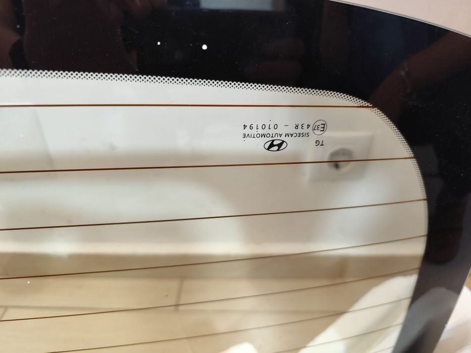 Vând Luneta Hyundai i20