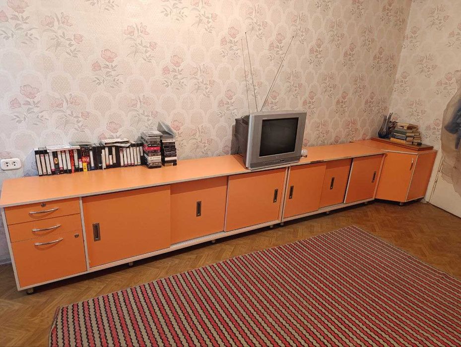 Комплект из 3 тумбочек. ( шкаф-купе)