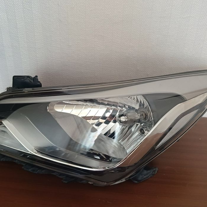 Продам Фару на Хендай Солярис