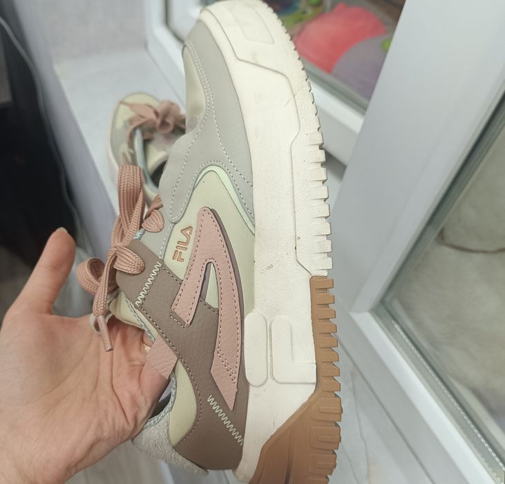 Кроссовки Fila б/у