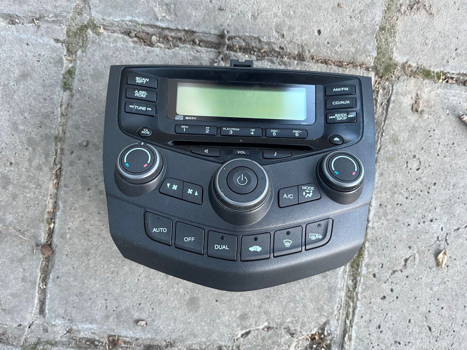Радио за Honda Accord VII