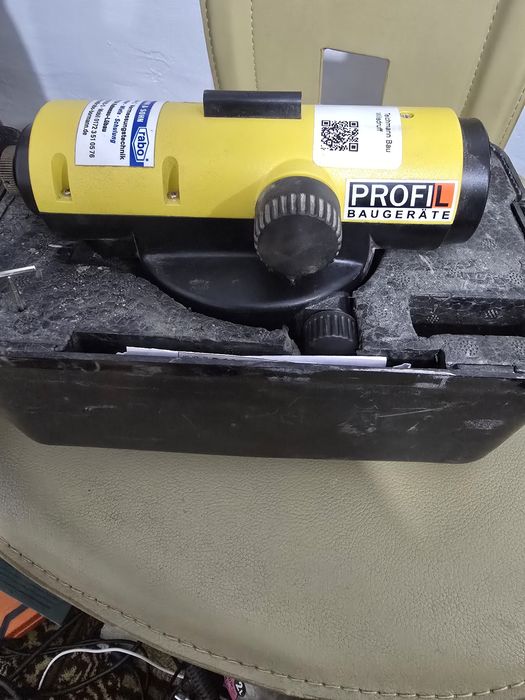 Vând nivelă optică