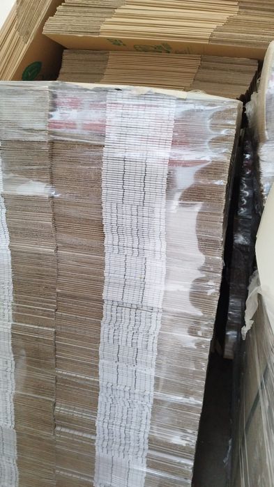 Cutii carton pt colete , depozitat , mutat