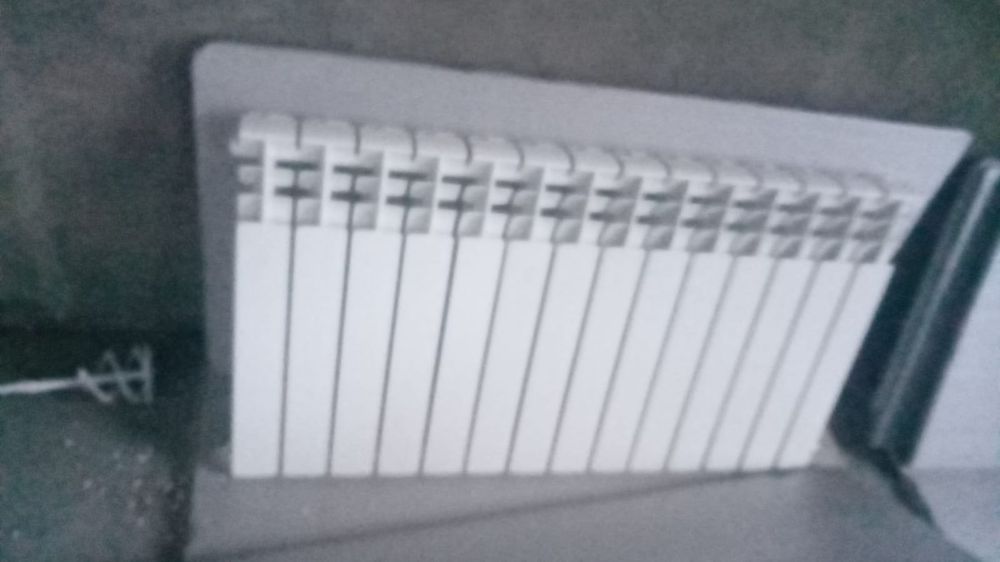 Продам батарею новую